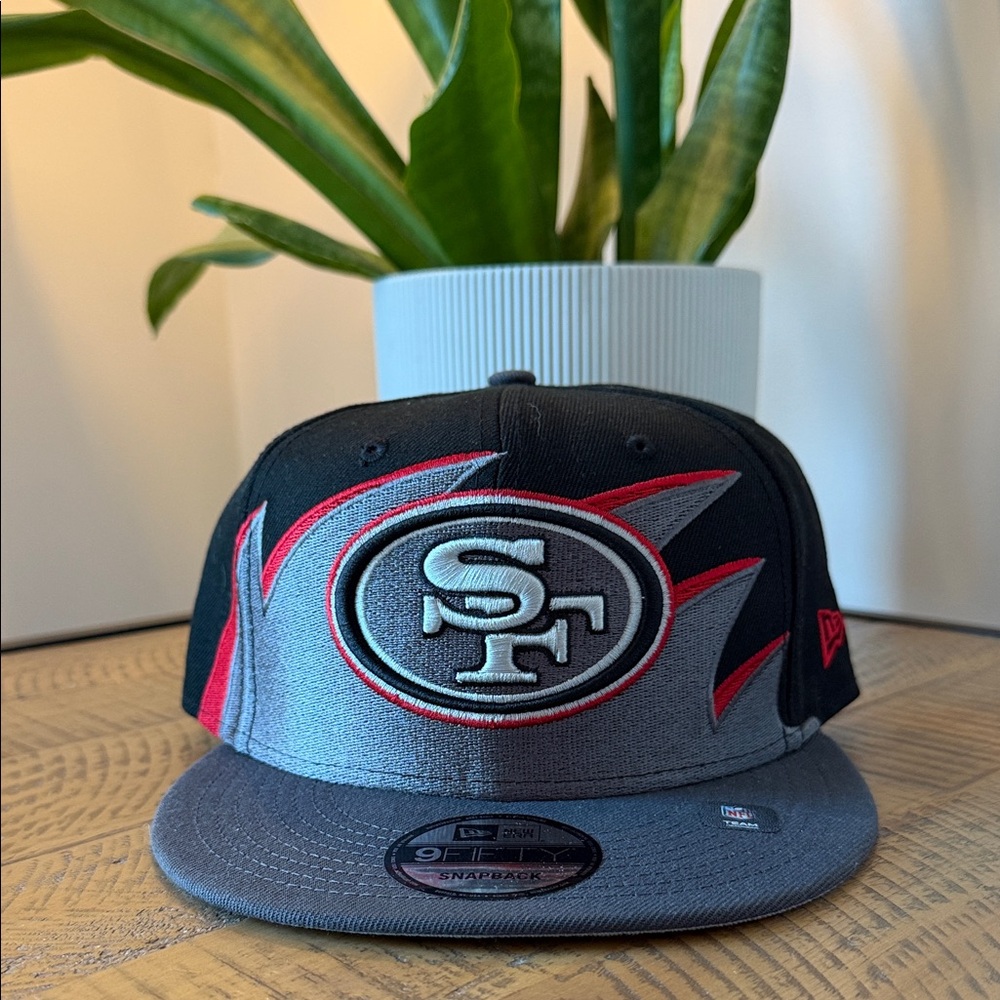 New Era San Francisco 49ers Gray, Black & Red Snapback Hat